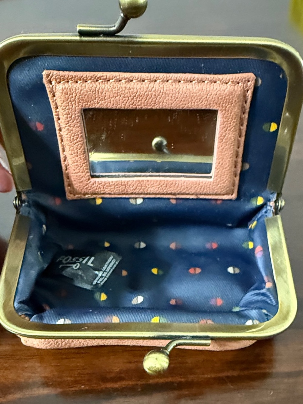 Women’s Fossil Purse Accessories. Tan with Bird Accent. EUC - Picture 6 of 16